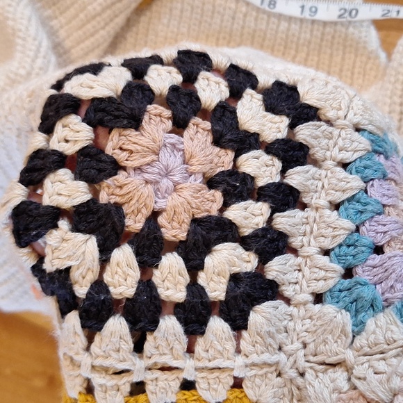Free People Granny Square crochet oversized sweater size Large - Picture 13 of 13